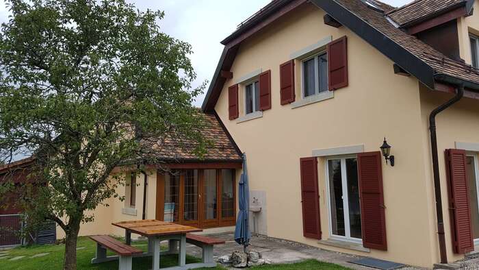 Rénovation de façade par Madéco Peinture dans le canton de Fribourg