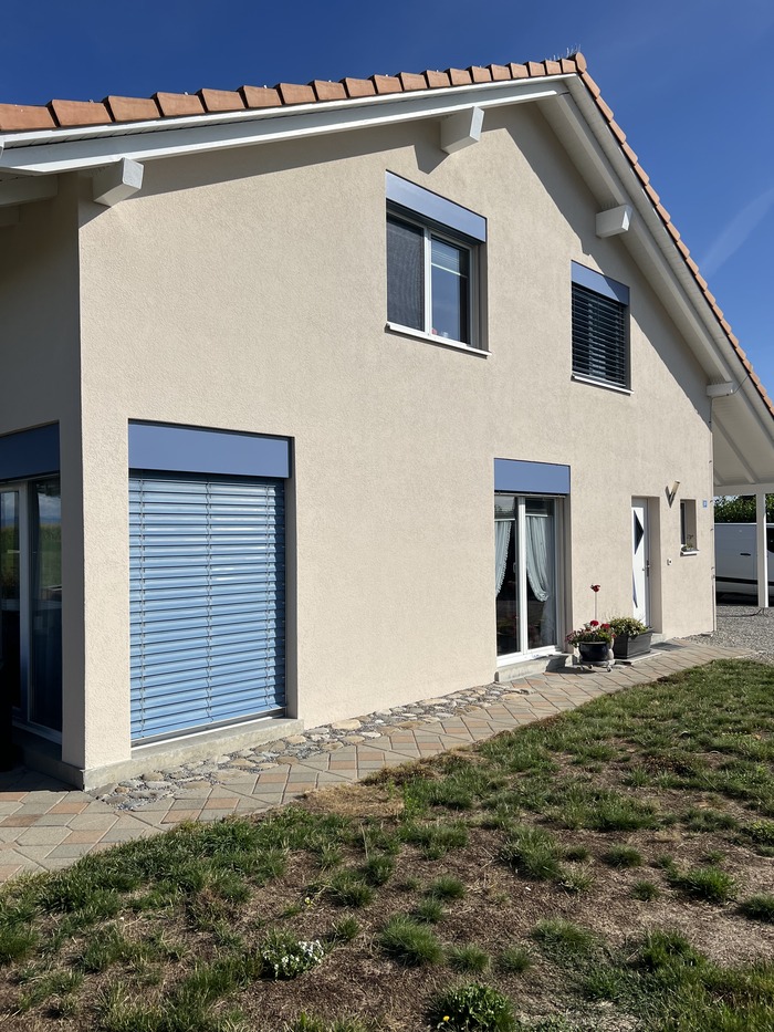 Rénovation de façade par Madéco Peinture dans le canton de Fribourg