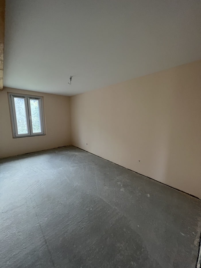 Mise en couleur de murs par Madéco Peinture à Fribourg