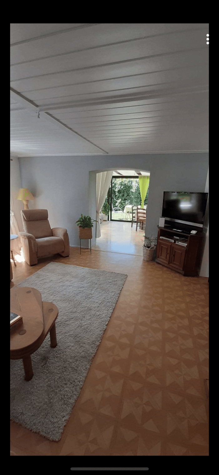 Mise en couleur de murs par Madéco Peinture à Fribourg