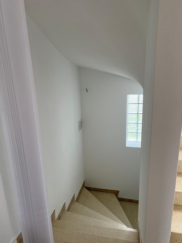 Peinture intérieure réalisée par Madéco Peinture dans le canton de Fribourg