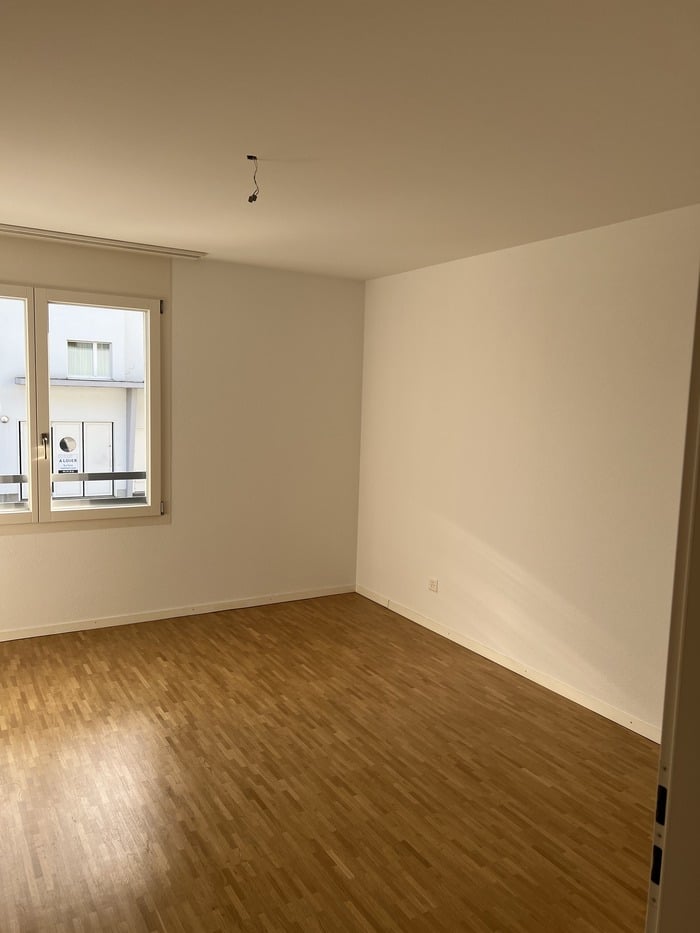 Peinture intérieure réalisée par Madéco Peinture dans le canton de Fribourg